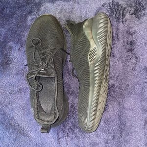 Black Tennis Shoes